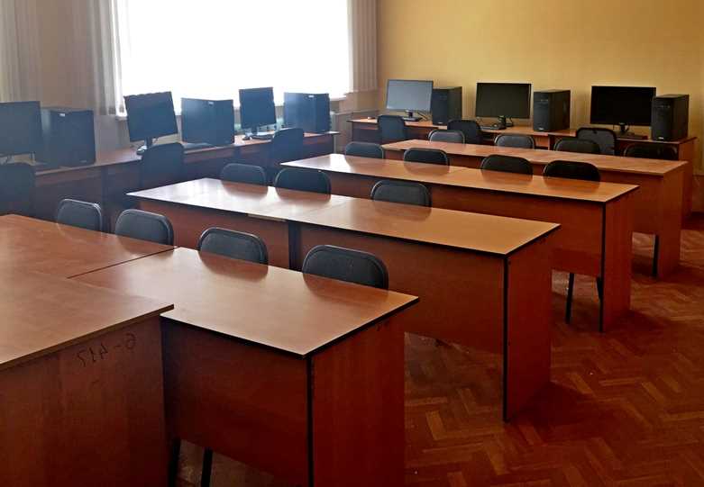Стол письменный рабочий для класса, стол для учителя, преподавателя, школьника, студента