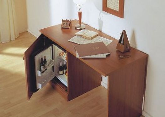 Стол письменный из ЛДСП для гостиницы, отеля, общежития